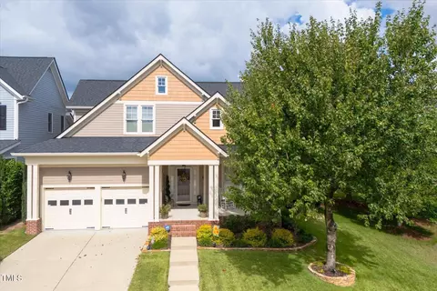 Exterior - 121 Bridgegate Dr, Cary, NC 27519 photo 3 of 11