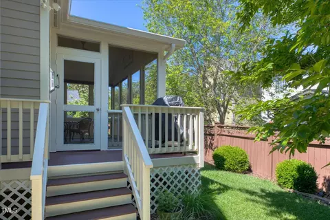 Exterior - 121 Bridgegate Dr, Cary, NC 27519 photo 8 of 11