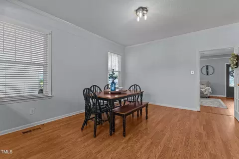Dining - 404 W E St, Erwin, NC 28339 photo 2 of 3