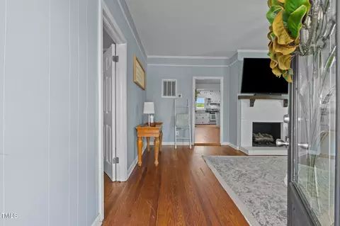 Entry Way - 404 W E St, Erwin, NC 28339 photo 1 of 1