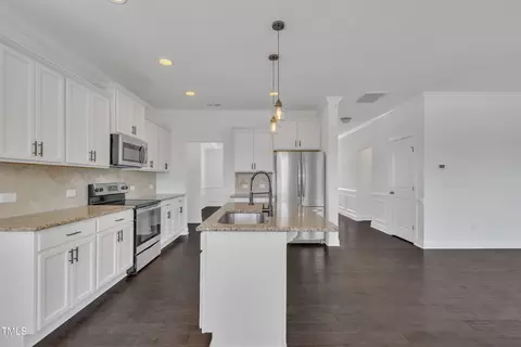 Kitchen - 384 Grey Hawk Dr, Garner, NC 27529 photo 4 of 7