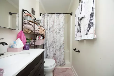 Bath - 55 Willow Bridge Dr, Durham, NC 27707 photo 1 of 3