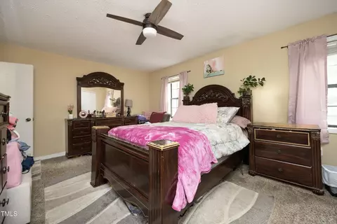 Bedroom - 55 Willow Bridge Dr, Durham, NC 27707 photo 1 of 3