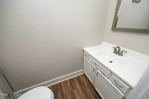 Bath - 55 Willow Bridge Dr, Durham, NC 27707 photo 3 of 3