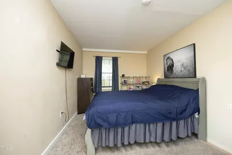 Bedroom - 55 Willow Bridge Dr, Durham, NC 27707 photo 2 of 3