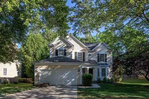 802 Wakehurst Dr, Cary, NC 27519