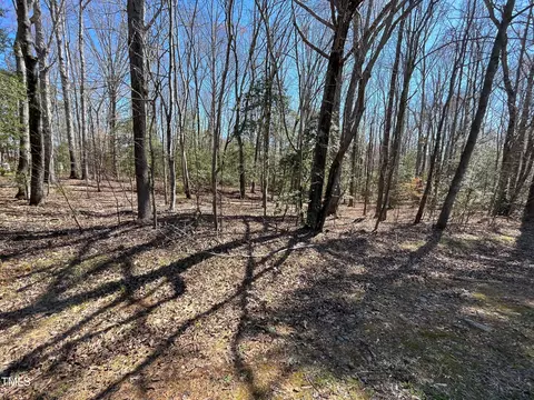 627 Shawnee Dr, Louisburg, NC 27549