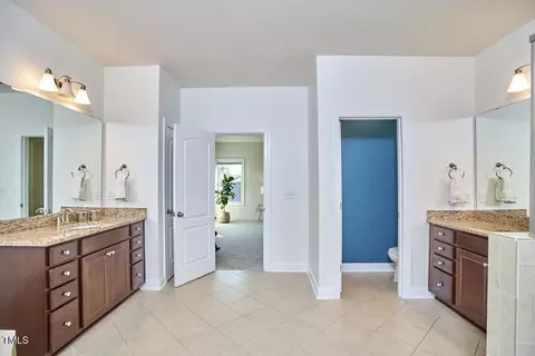 Bath - 1808 Capstone Dr, Durham, NC 27713 photo 4 of 8