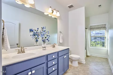 Bath - 1808 Capstone Dr, Durham, NC 27713 photo 5 of 8