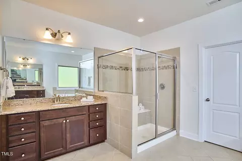 Bath - 1808 Capstone Dr, Durham, NC 27713 photo 3 of 8