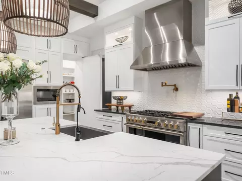 Kitchen - 604 Dappled Pine Ave, Durham, NC 27713 photo 5 of 7