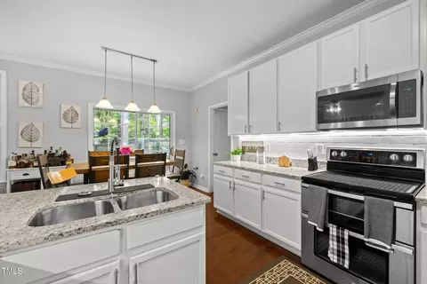 Kitchen - 1204 Benoit Pl, Apex, NC 27502 photo 3 of 4