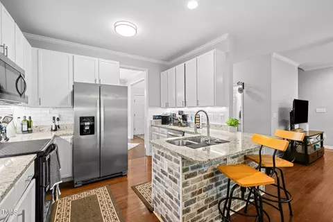 Kitchen - 1204 Benoit Pl, Apex, NC 27502 photo 2 of 4