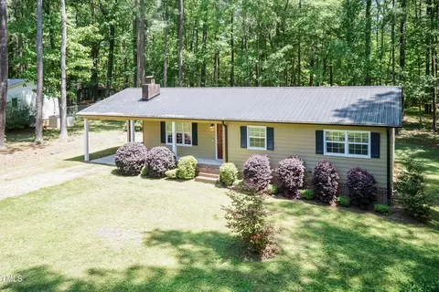 4221 River Run Dr, Sanford, NC 27332