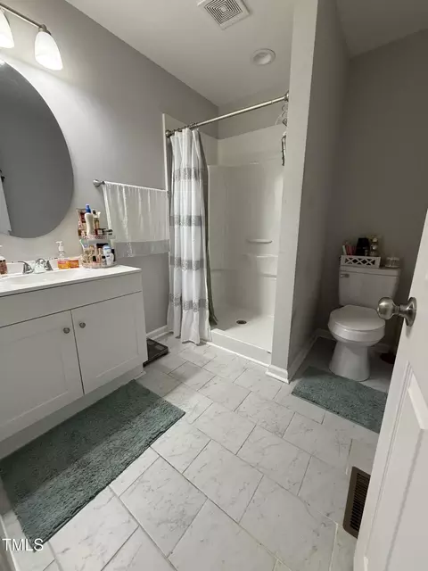 Bath - 109 Pine St, Dunn, NC 28334 photo 5 of 8