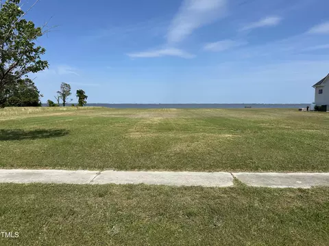 139 Colington Cir, Aydlett, NC 27916