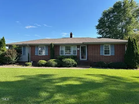 8019 W Tarboro Rd, Rocky Mount, NC 27803