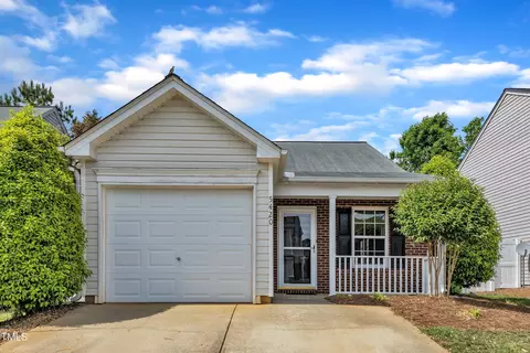 5420 Roan Mountain Pl, Raleigh, NC 27613