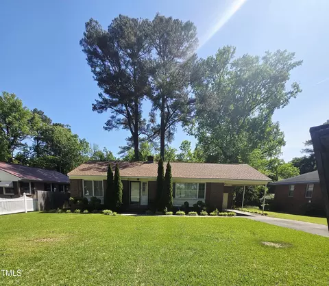 1157 S Cambridge Cir, Rocky Mount, NC 27801