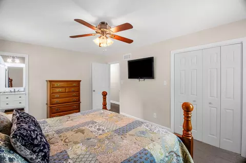Bedroom - 658 Drumheller Rd, Clemmons, NC 27012 photo 2 of 6