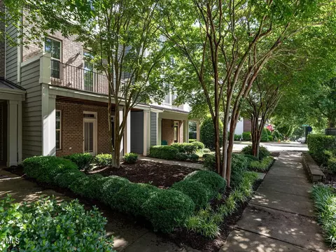 1314 Cornell Pl, Raleigh, NC 27607 photo 2