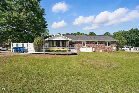 Exterior - 203 Marlowe Dr, Dunn, NC 28334 photo 8 of 10