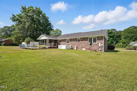 Exterior - 203 Marlowe Dr, Dunn, NC 28334 photo 9 of 10