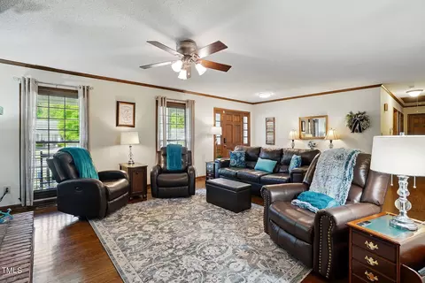 Living - 203 Marlowe Dr, Dunn, NC 28334 photo 1 of 3