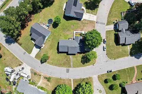 View/Area - 203 Marlowe Dr, Dunn, NC 28334 photo 2 of 3