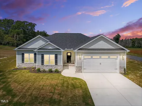 215 Creeks Edge Dr, Pikeville, NC 27863