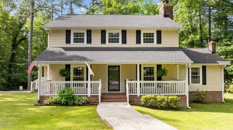 148 Shadowbrook Dr, Henderson, NC 27537