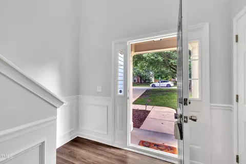 522 Crossview Ln, Durham, NC 27703 photo 5