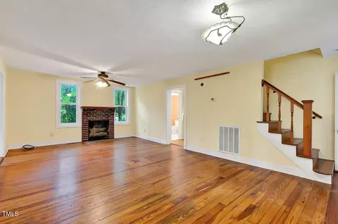 Living - 260 E New England Ave, Pinebluff, NC 28373 photo 1 of 3
