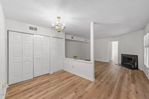 2821 Edridge Ct #102, Raleigh, NC 27612