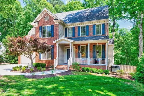 105 Wittenham Dr, Cary, NC 27519