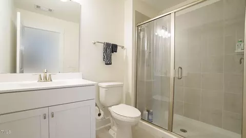 1009 Morrison Dr, Durham, NC 27703 photo 8