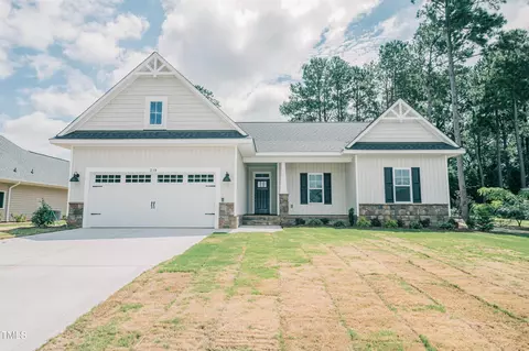 Exterior - 219 Crescent Dr, Dunn, NC 28334 photo 5 of 8