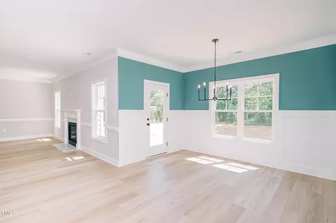 Dining - 219 Crescent Dr, Dunn, NC 28334 photo 3 of 3