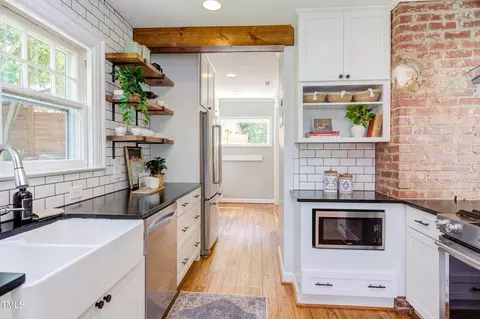 Kitchen - 800 E Forest Hills Blvd, Durham, NC 27707 photo 6 of 9