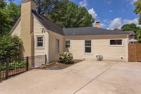 Exterior - 800 E Forest Hills Blvd, Durham, NC 27707 photo 23 of 32