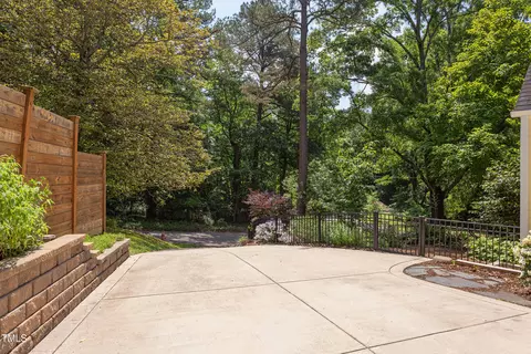 Exterior - 800 E Forest Hills Blvd, Durham, NC 27707 photo 24 of 32