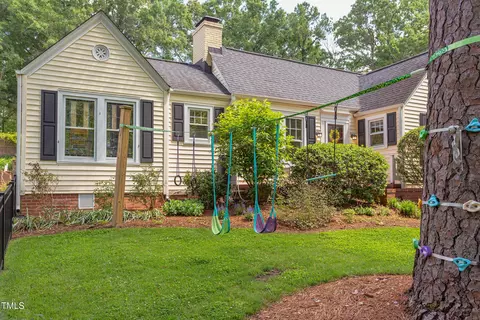 Exterior - 800 E Forest Hills Blvd, Durham, NC 27707 photo 14 of 32