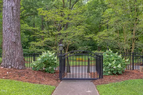 Exterior - 800 E Forest Hills Blvd, Durham, NC 27707 photo 27 of 32
