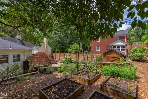 Exterior - 800 E Forest Hills Blvd, Durham, NC 27707 photo 11 of 32