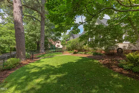 Exterior - 800 E Forest Hills Blvd, Durham, NC 27707 photo 20 of 32