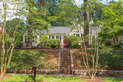 Exterior - 800 E Forest Hills Blvd, Durham, NC 27707 photo 28 of 32