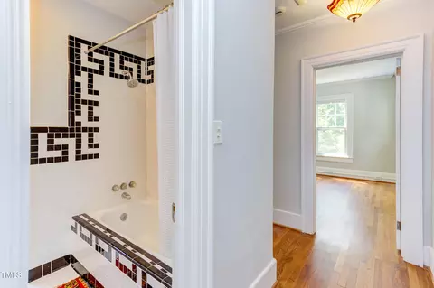 Entry Way - 800 E Forest Hills Blvd, Durham, NC 27707 photo 5 of 5