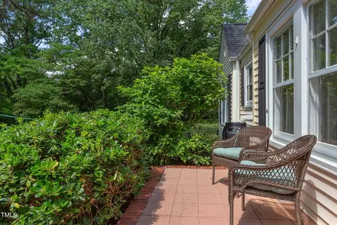 Exterior - 800 E Forest Hills Blvd, Durham, NC 27707 photo 25 of 32