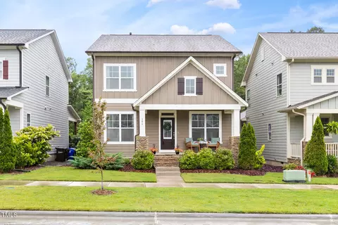 306 Crossland Dr, Chapel Hill, NC 27517
