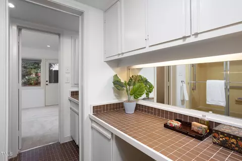 Bath - 1604 Pinecrest Rd, Durham, NC 27705 photo 4 of 5